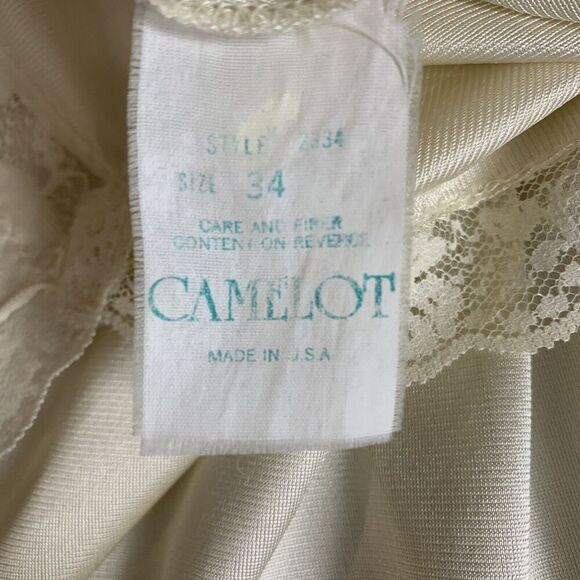 Camelot VTG Womens Size 34 Off-White Full Slip Dress with Lace Adjustable Straps - Picture 2 of 4